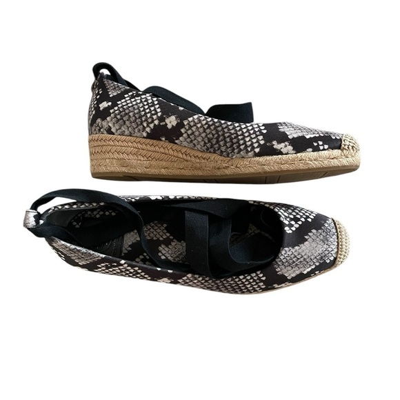 NWOB TORY BURCH Heather Ankle Wrap Satin Espadrille Wedge US 8 Black/Roccia - Picture 3 of 7